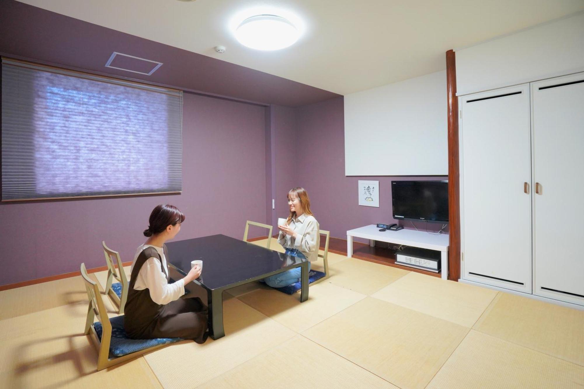 Hotel Naturwald Nakafurano Habitación foto